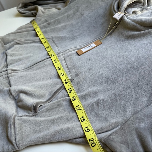 NEW Skims Smoke Gray Full Zip Velour Cropped Hoodie Jacket Large - Picture 5 of 6